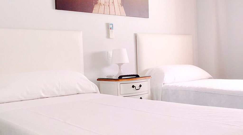 Twin bed room - Hostal Acemar