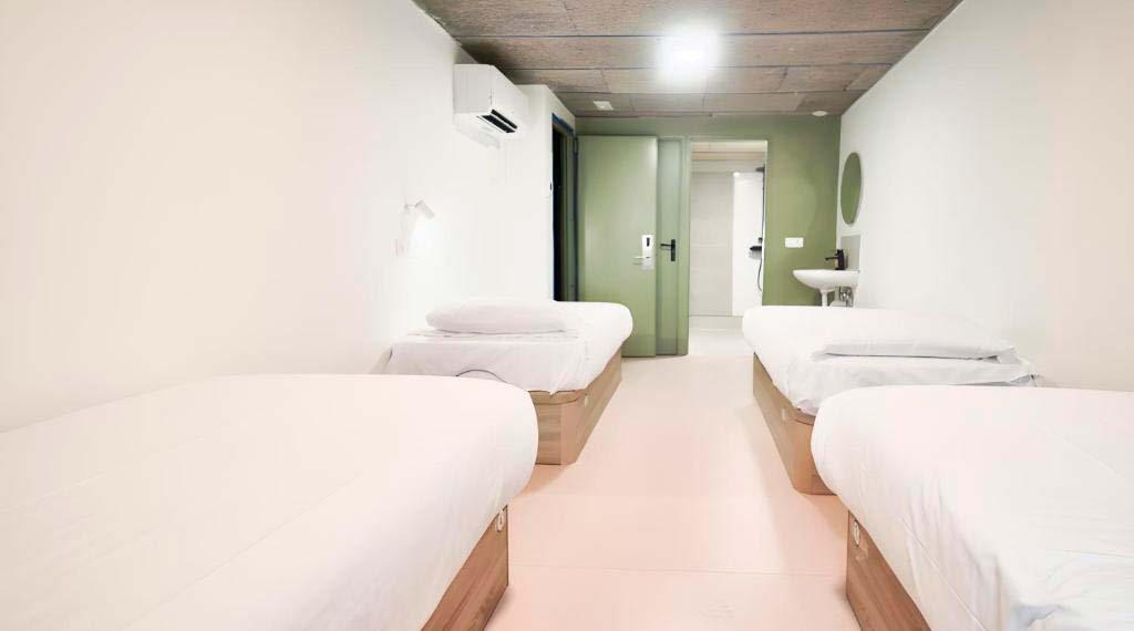 Shared Room - Ideal Youth Hostel Barcelona