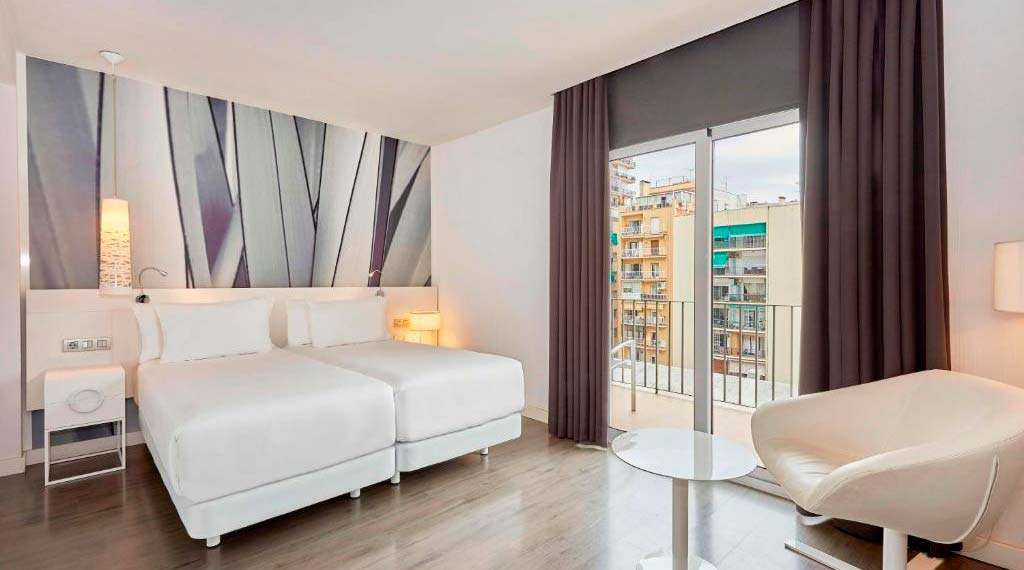 Room - NH Barcelona Stadium